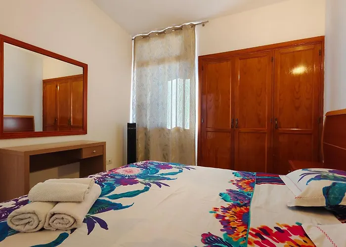 Malibu Park With Ocean View