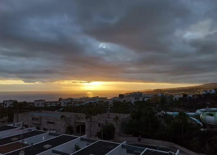 Malibu Park With Ocean View *