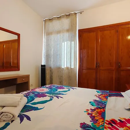 Malibu Park With Ocean View