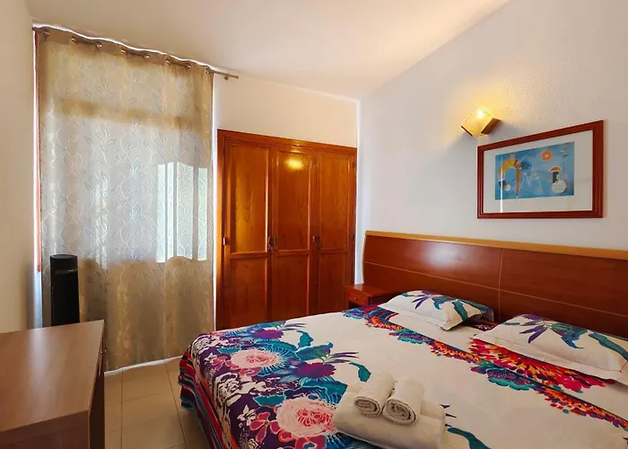 Malibu Park With Ocean View